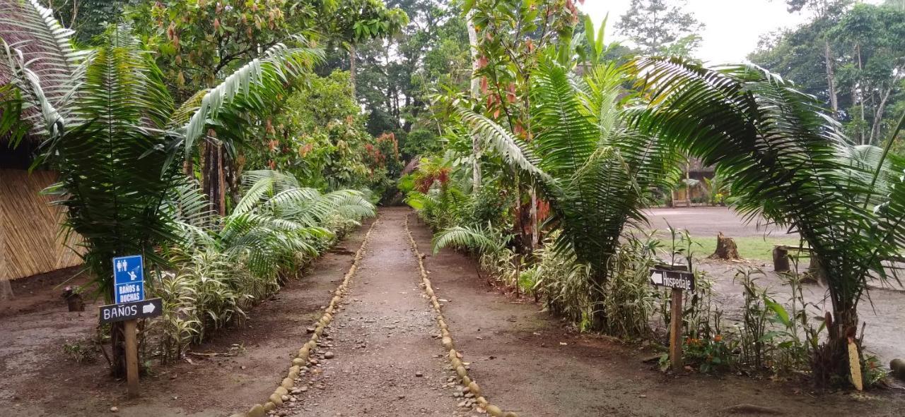 Shipati Lodge Misahualli Экстерьер фото